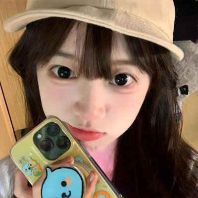 男爵的同桌小女生